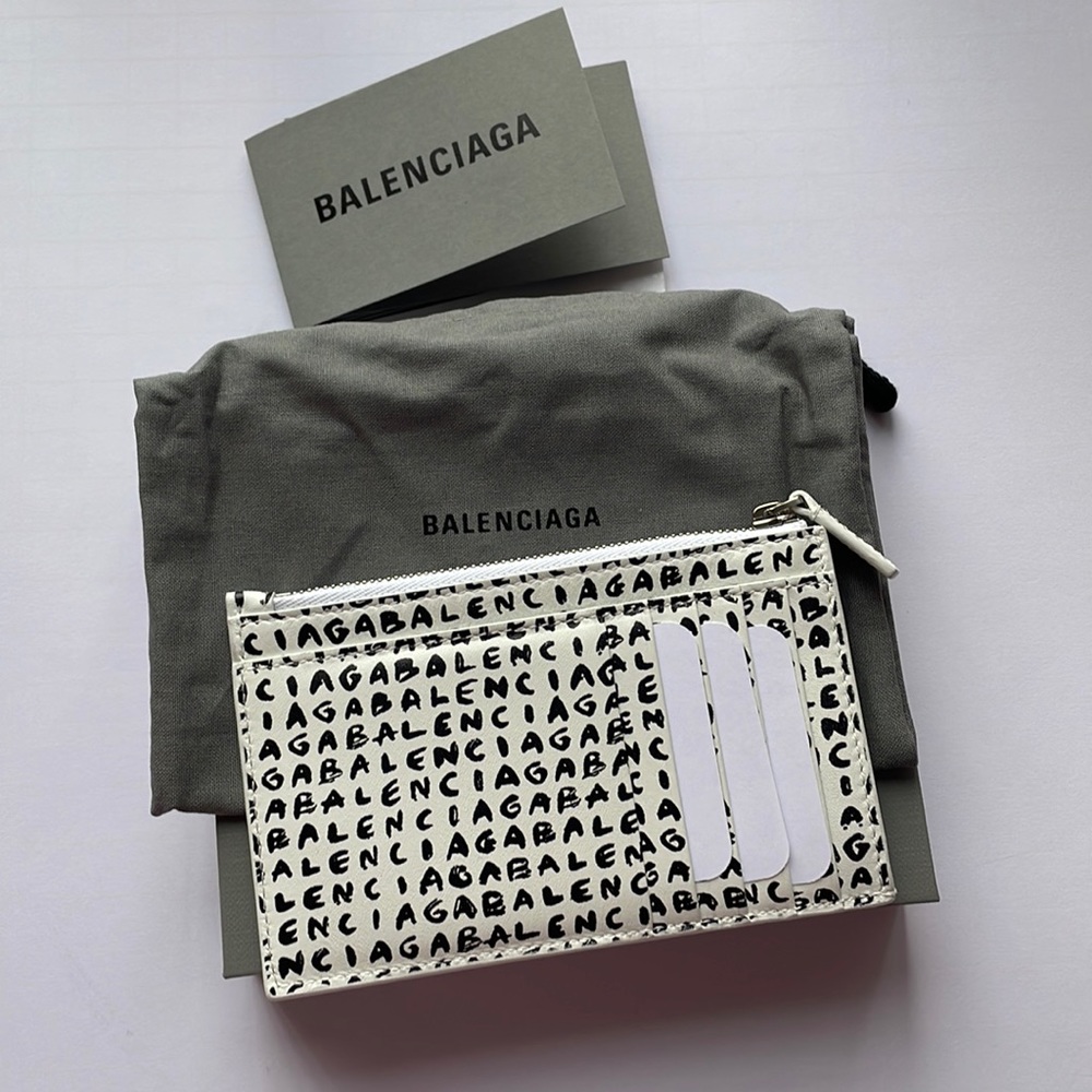 ❌SOLD ❌Balenciaga leather card case